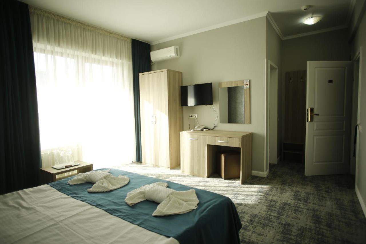Agapi Hotel 3*