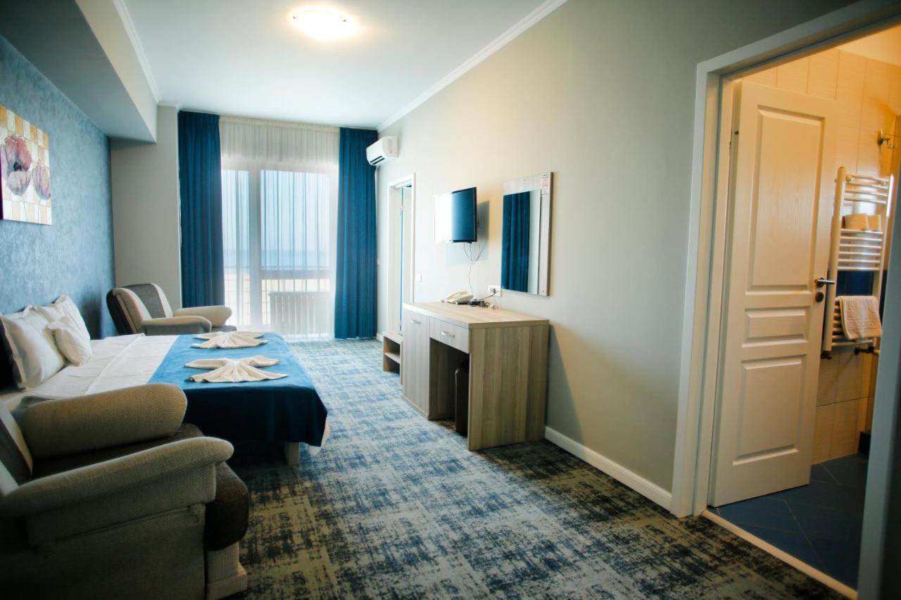 Agapi Hotel 3*